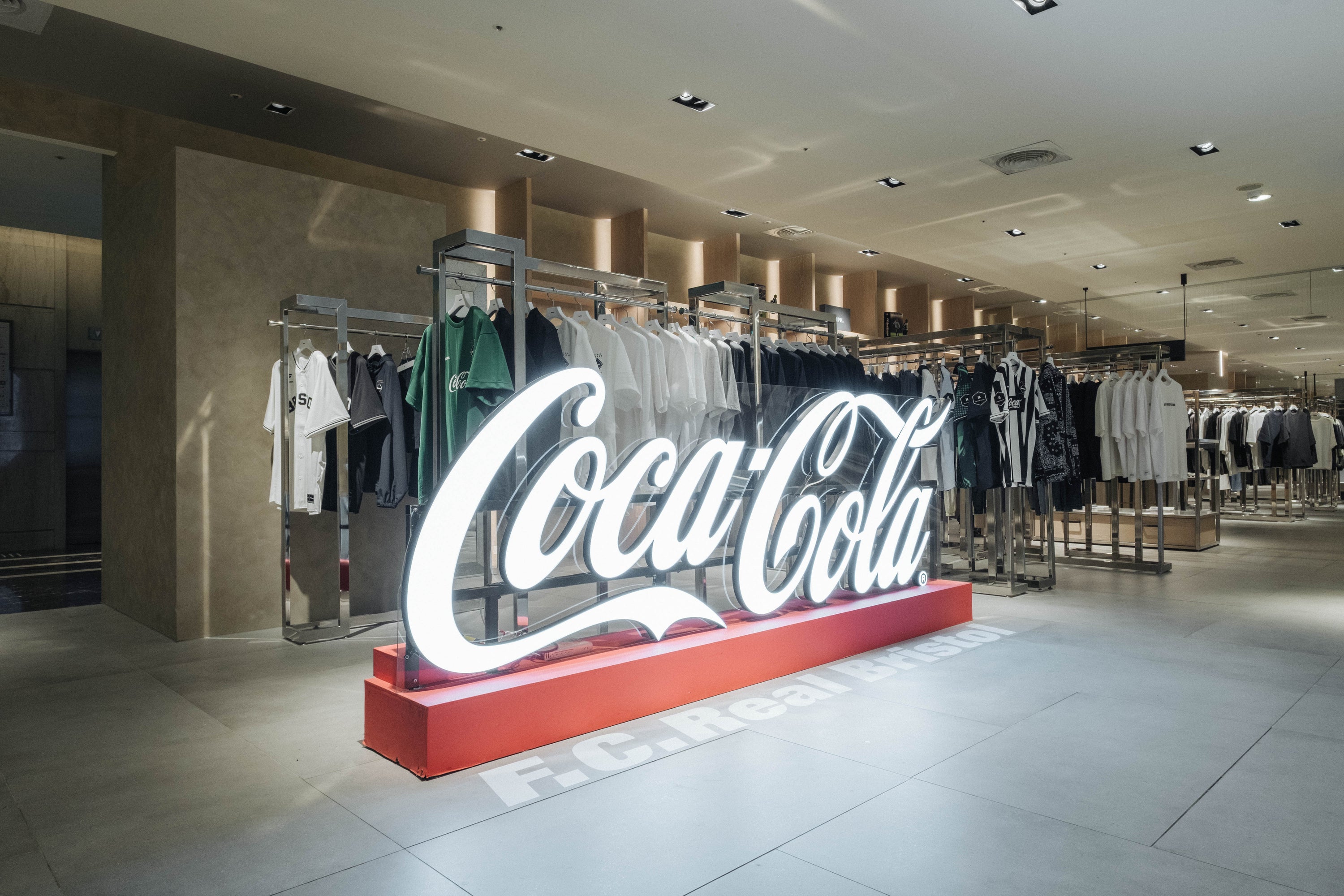 F.C.Real Bristol × Coca-Cola POP-UP SKM A9 MENS TAIPEI