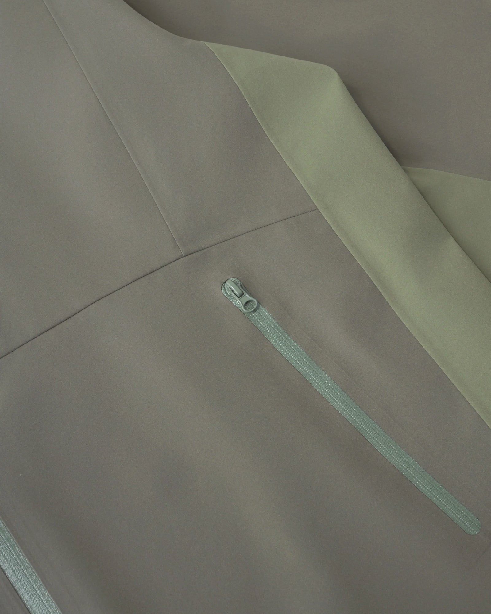 ARC LIGHTWEIGHT SHELL JACKET 2.0