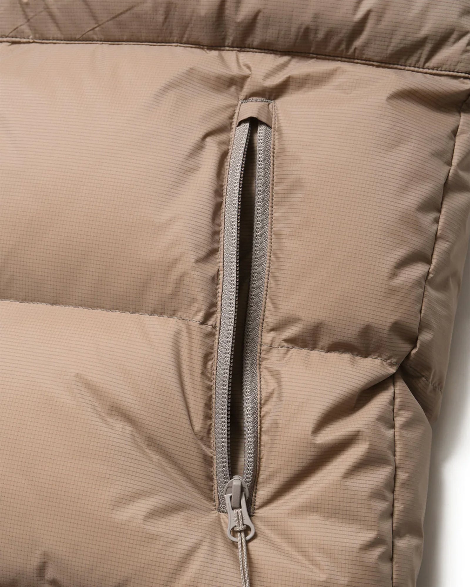 FIELD DOWN VEST