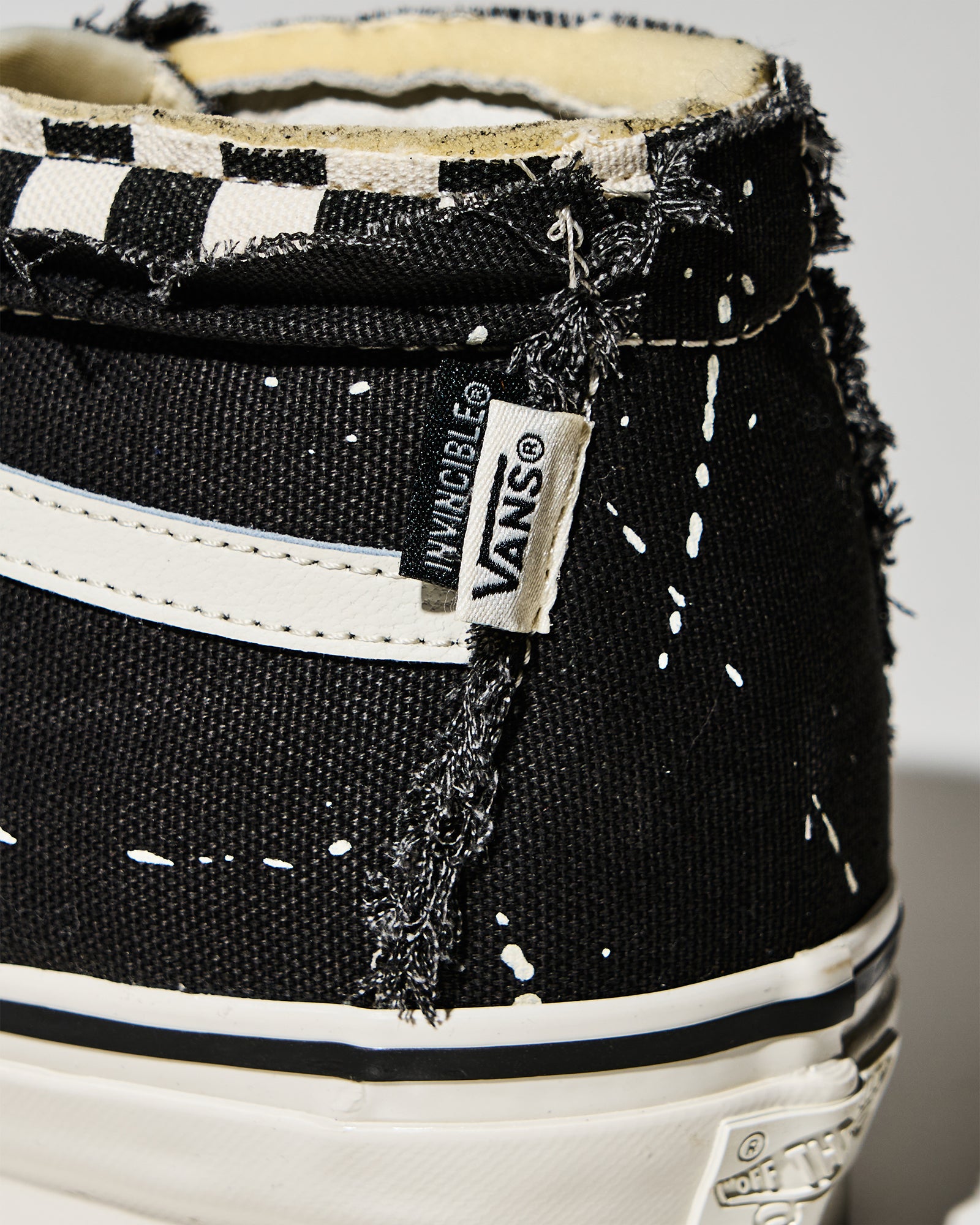 LX SK8 MID FRAYED (INVINCIBLE EXCLUSIVE)