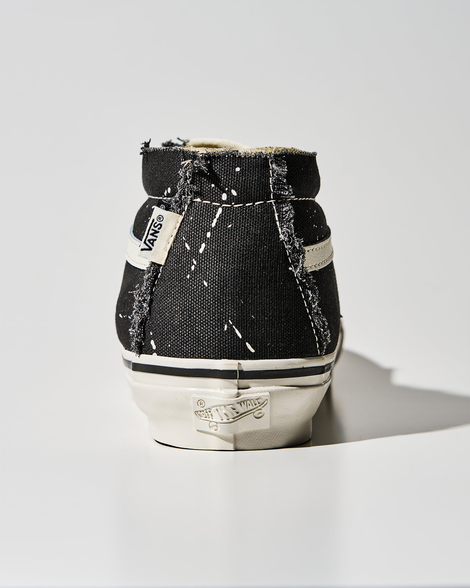 LX SK8 MID FRAYED (INVINCIBLE EXCLUSIVE)