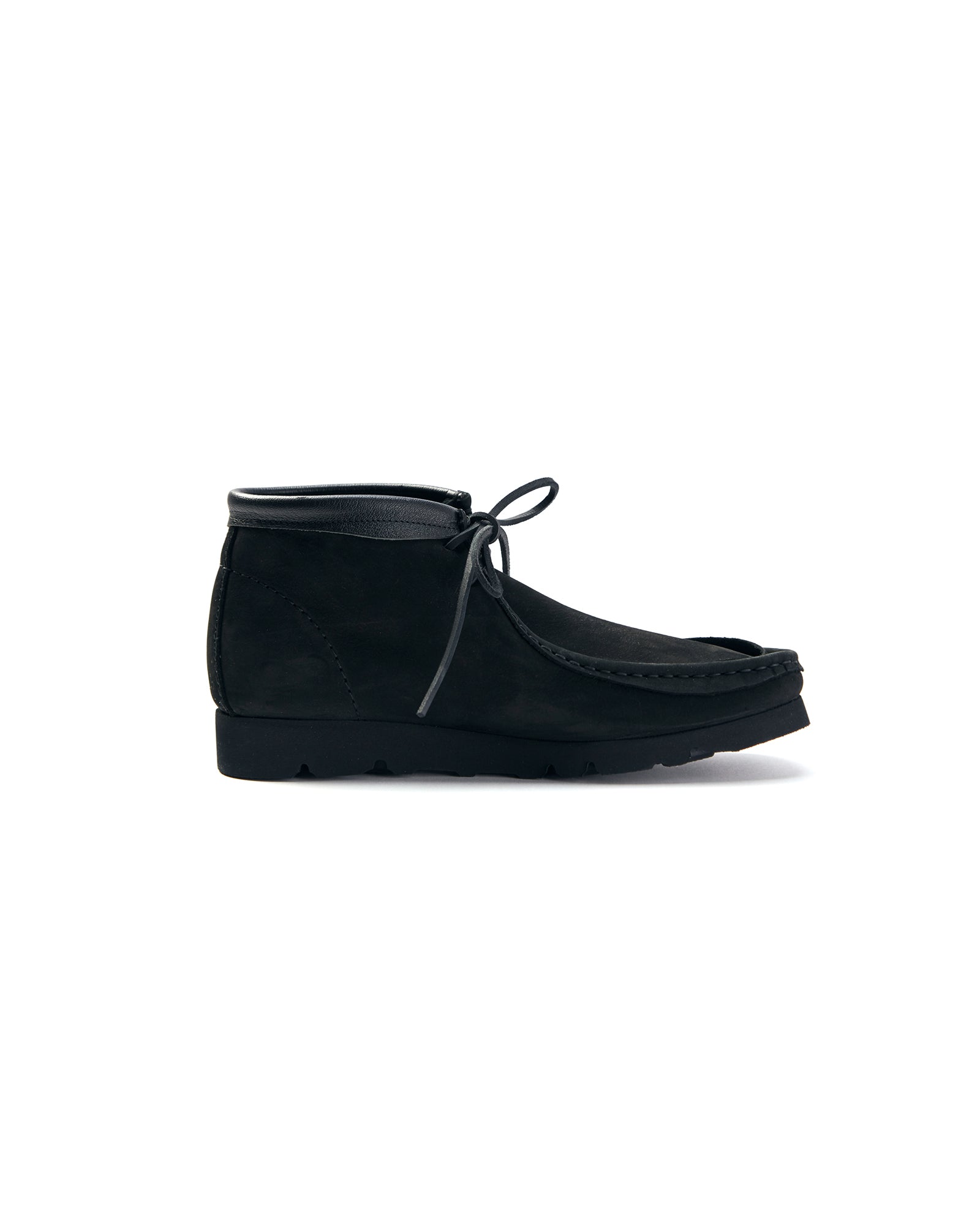 INVINCIBLE® x CLARKS ORIGINAL WALLABEE REIMAGINED(BLACK